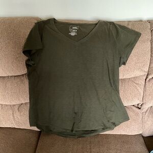 Sonoma Everyday Tee. Size XL